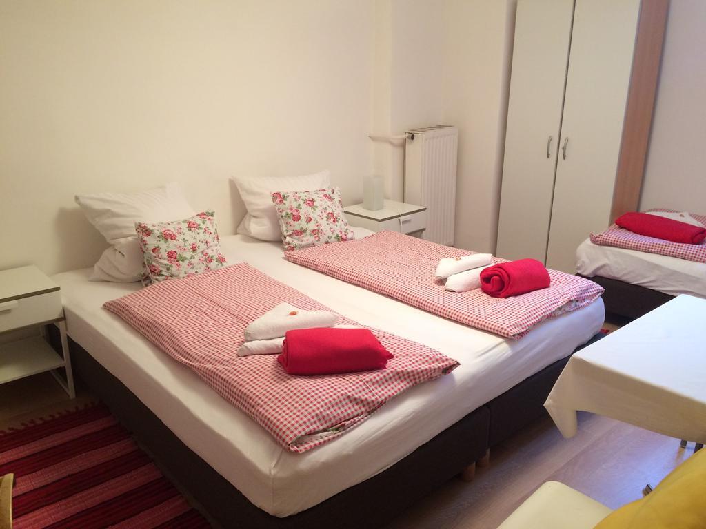 Cityhotel Junger Fuchs Salzburg Szoba fotó